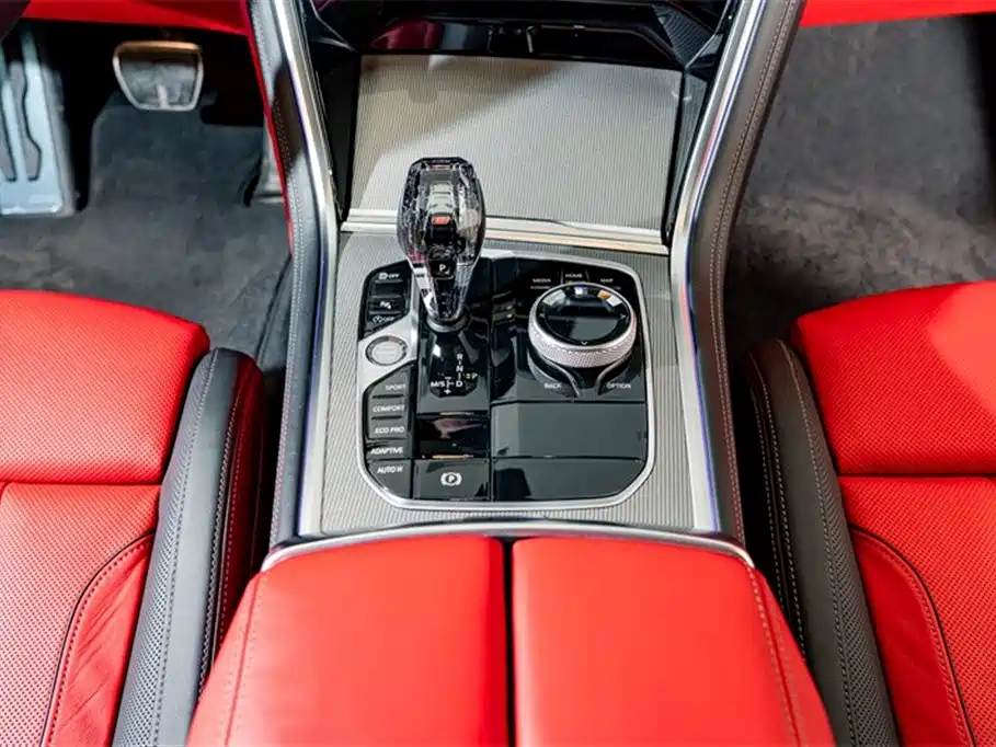 BMW 8 Series 2021 — фото 13