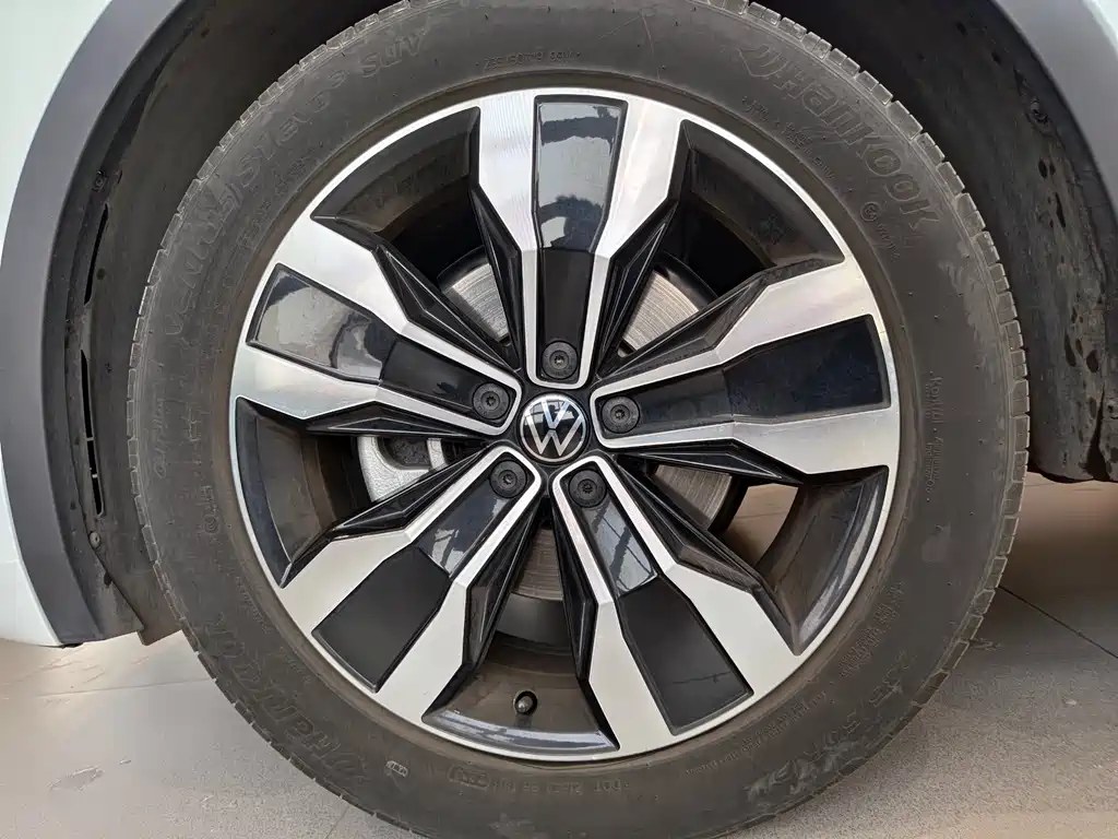 Volkswagen Tiguan L 2025 — фото 15
