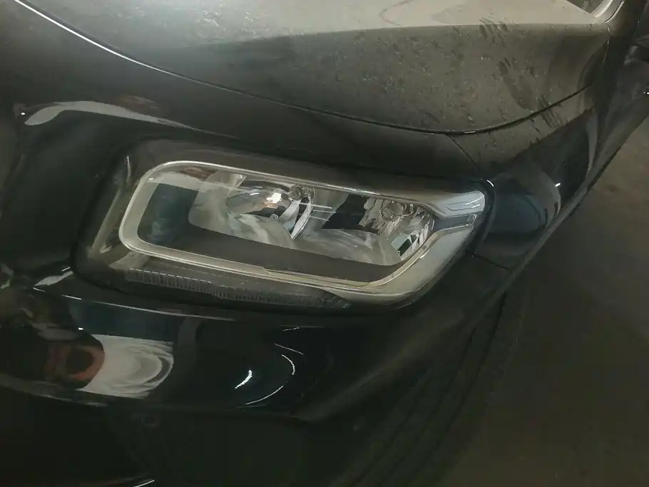 Mercedes-Benz GLB 2021