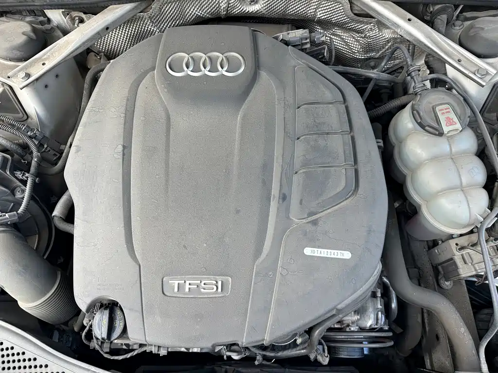 Audi A4L 2021 — фото 17