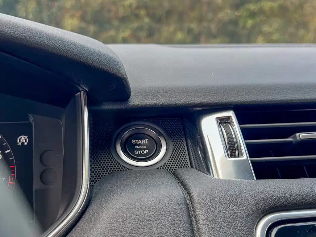 Land Rover Sport 2020 — фото 8