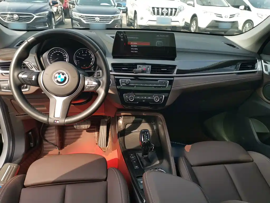 BMW X1 2020 — фото 10