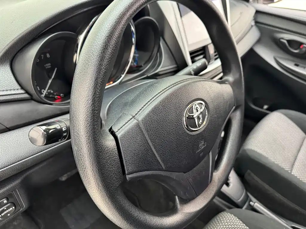 Toyota Vios 2017 — фото 16