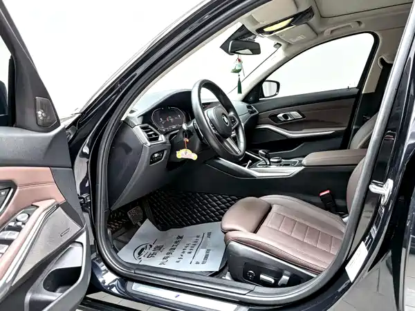 BMW 3 Series 2021