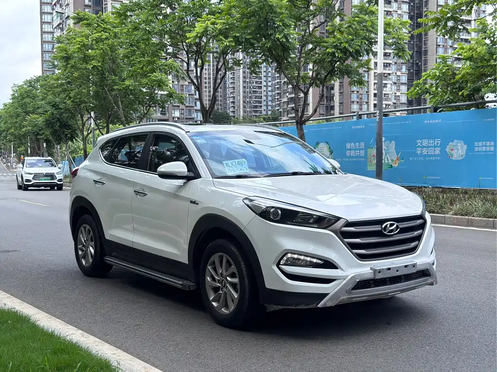 Hyundai Tucson 2016 — фото 2
