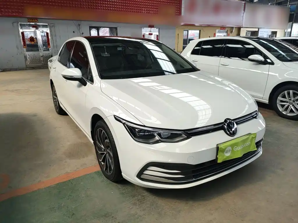 Volkswagen Golf 2024