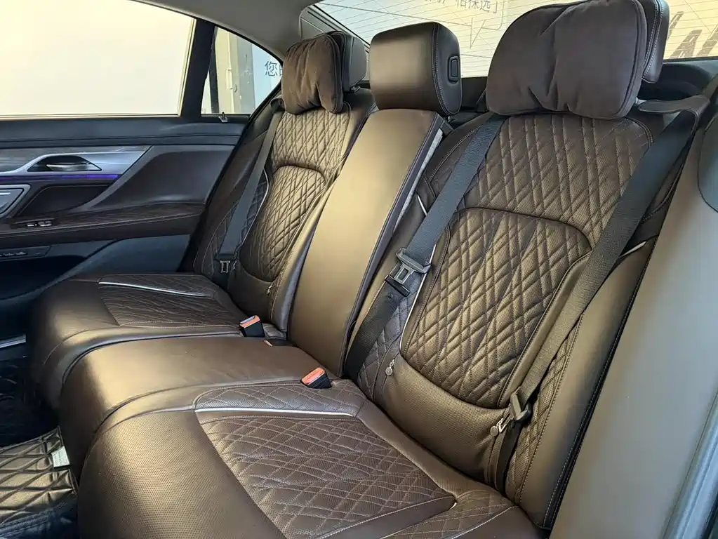 BMW 7 Series 2021 — фото 15