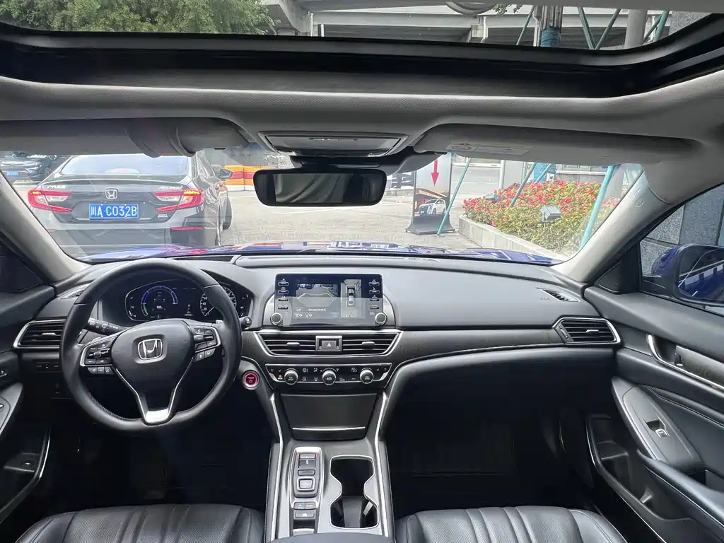 Honda Accord 2019 — фото 14