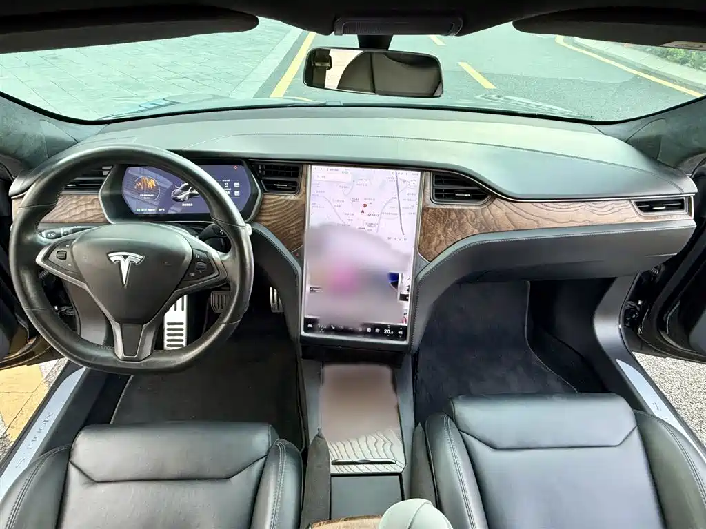 Tesla Model S 2019 — фото 12
