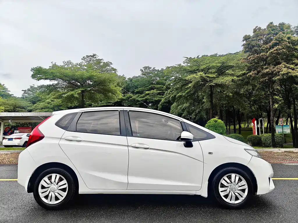 Honda Fit 2014 — фото 8
