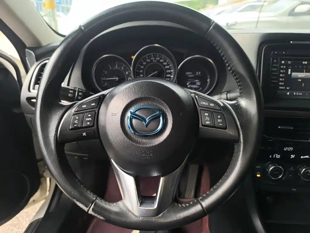 Mazda Atenza 2015 — фото 11