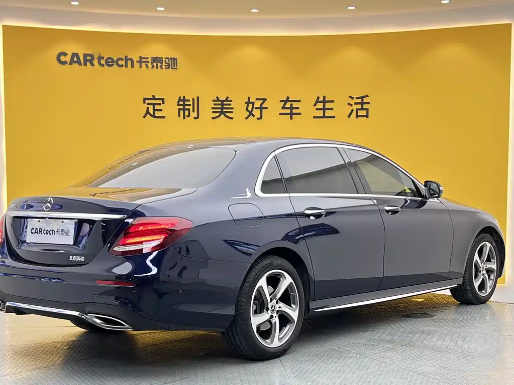 Mercedes-Benz E-Class 2019 — фото 28