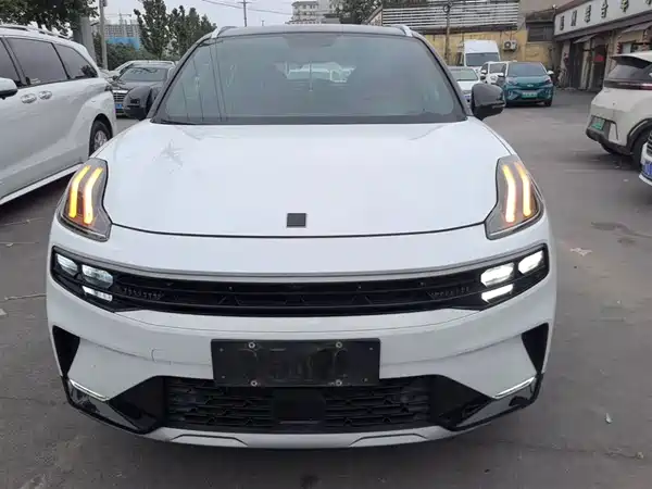 Lynk & Co 06 2020