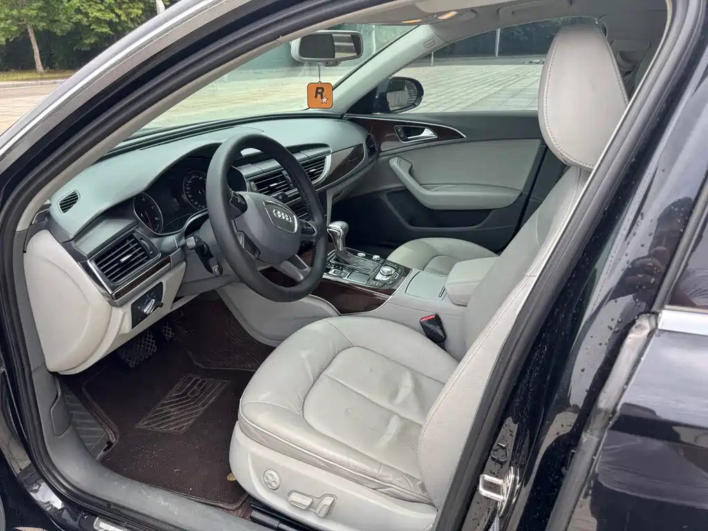 Audi A6L 2012