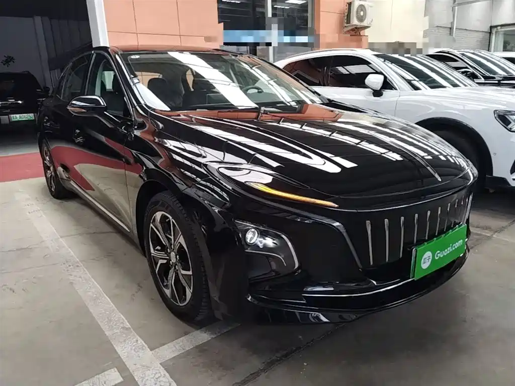 Hongqi E-QM5 2023 — фото 4