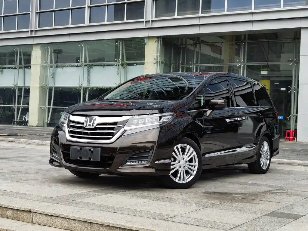 Honda Elysion 2018 — фото 1