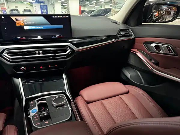 BMW i3 2024