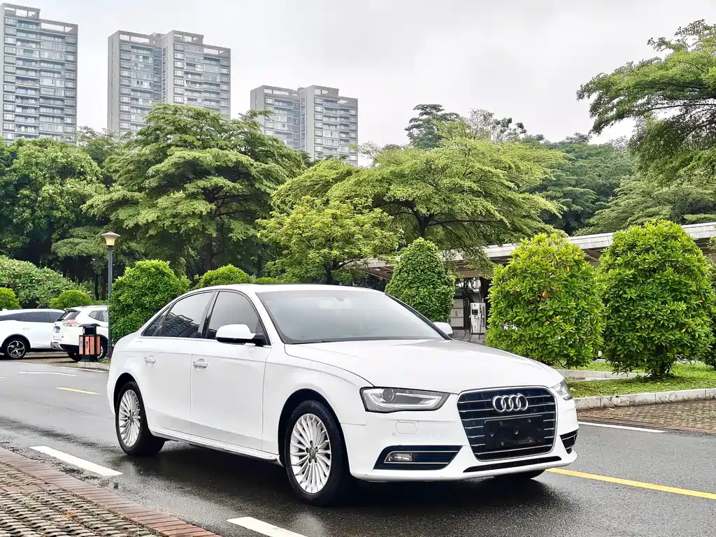 Audi A4L 2016