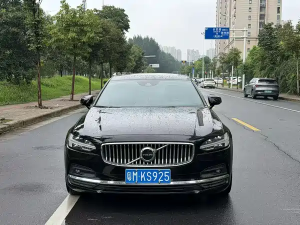 Volvo S90 2021