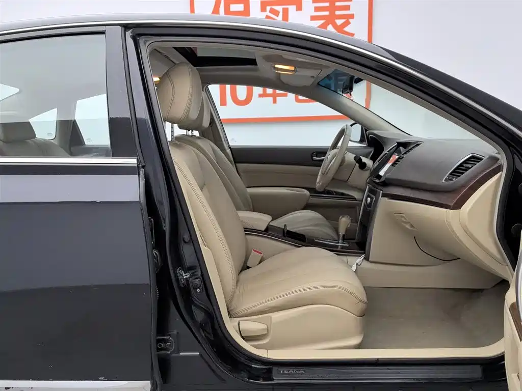 Nissan Teana 2010 — фото 23