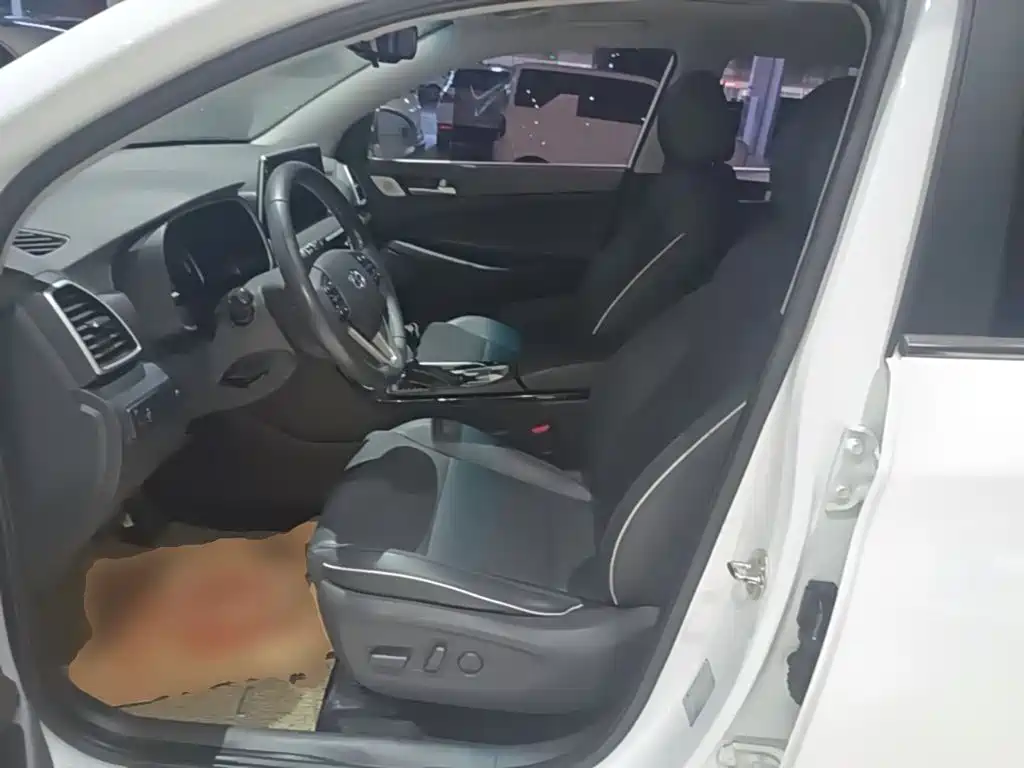 Hyundai Tucson 2019 — фото 15