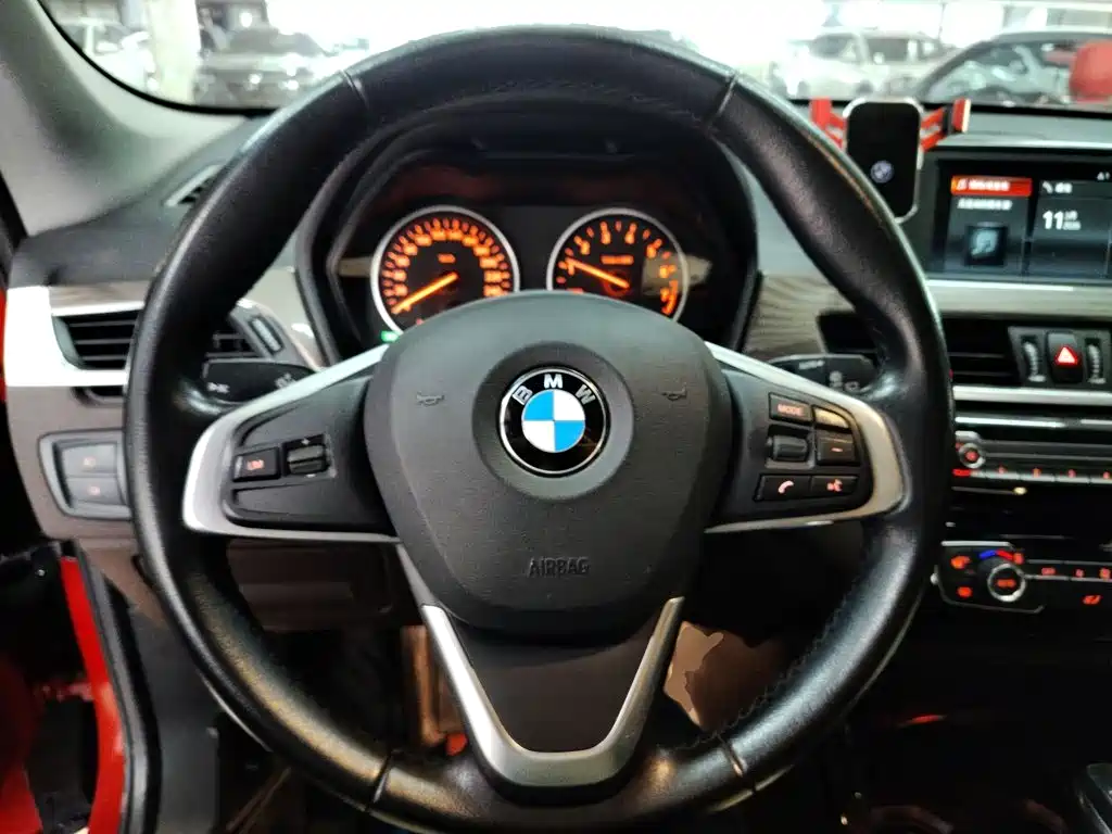 BMW X1 2018 — фото 11