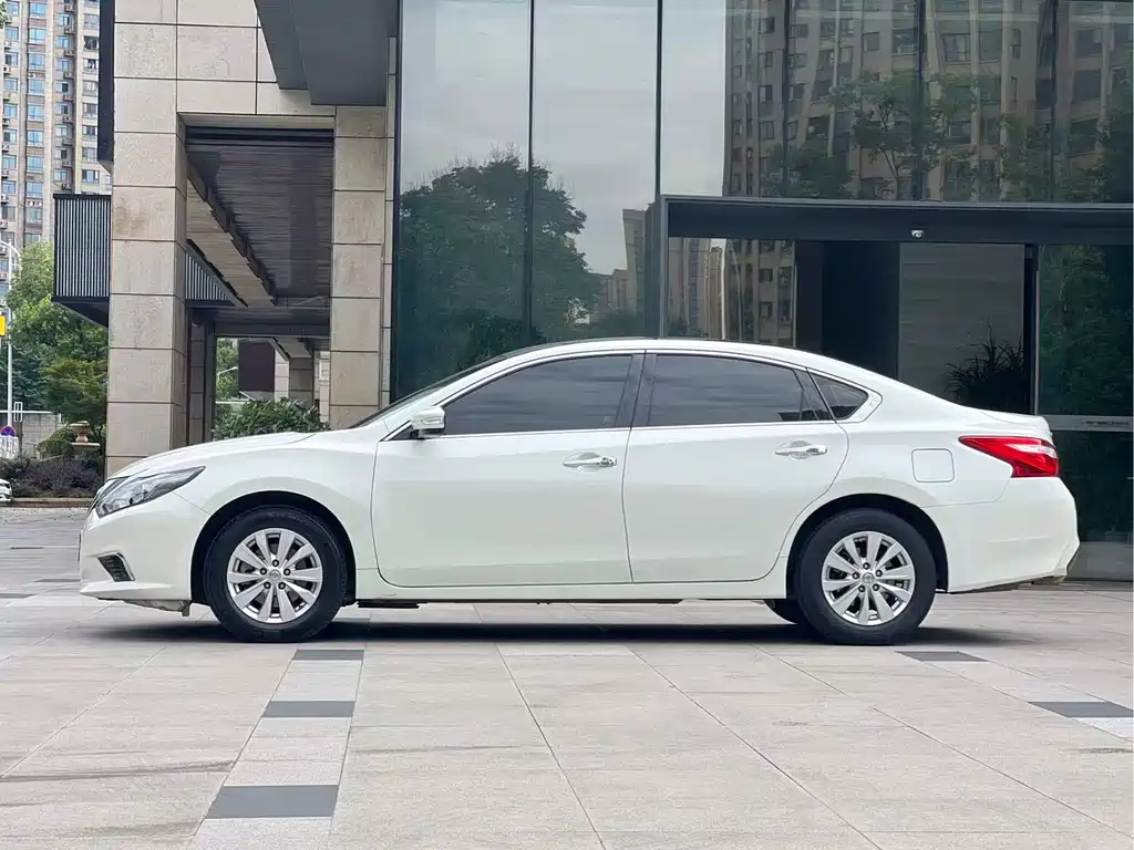 Nissan Teana 2018