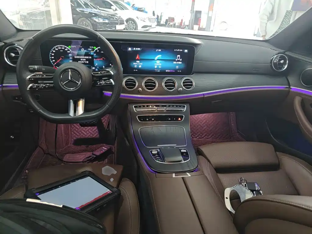 Mercedes-Benz E-Class 2023