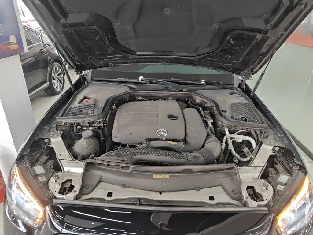 Mercedes-Benz E-Class 2023 — фото 16