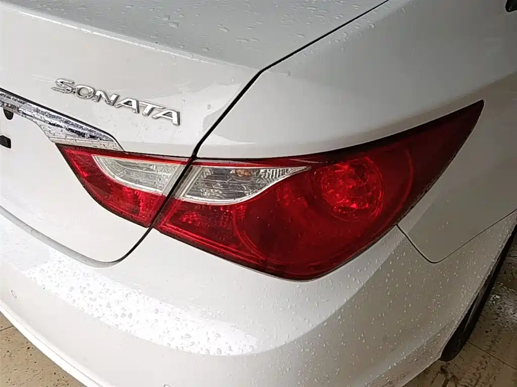 Hyundai Sonata 2014 — фото 8