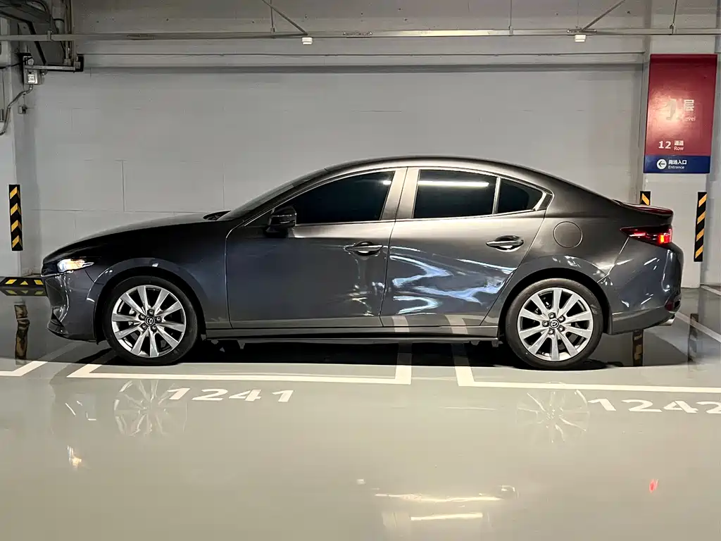 Mazda 3 Angkesela 2021