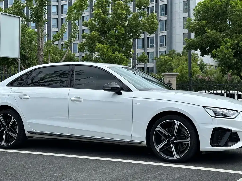 Audi A4L 2024