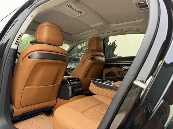 Audi A8 2024