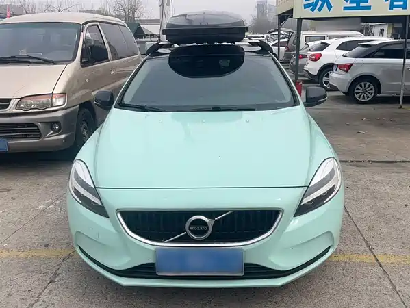Volvo V40 2017