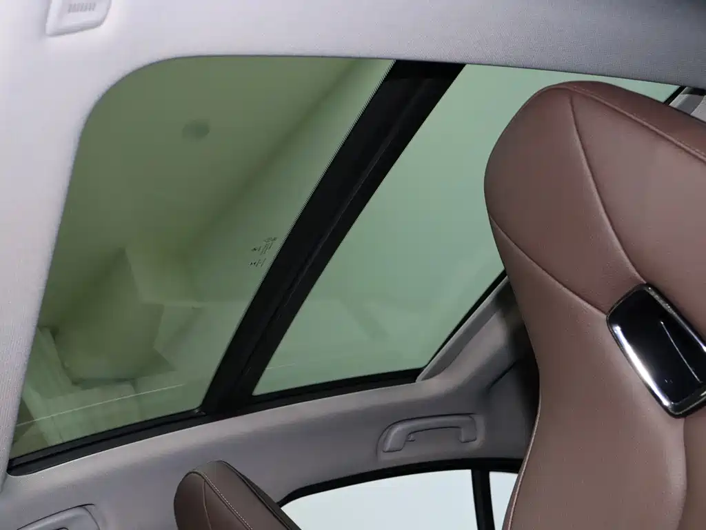 BMW 1 Series 2023 — фото 11