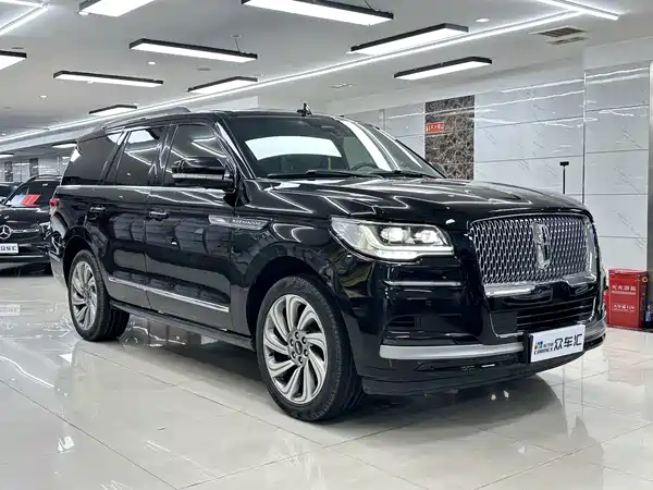 Lincoln Navigator 2023