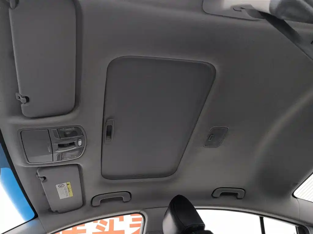 Hyundai Elantra 2018 — фото 14