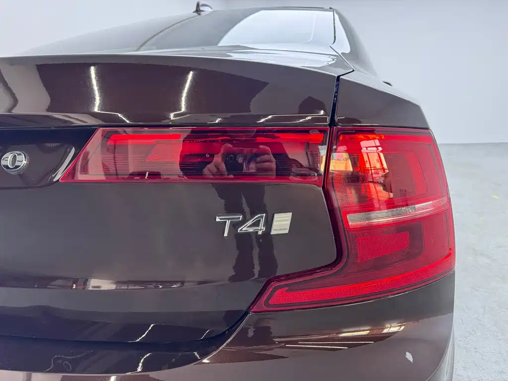 Volvo S90 2019 — фото 18