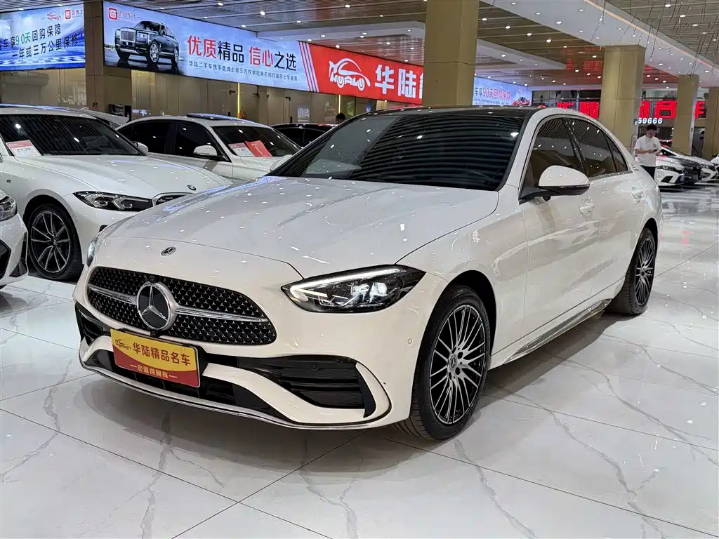 Mercedes-Benz C-Class 2024 — фото 1