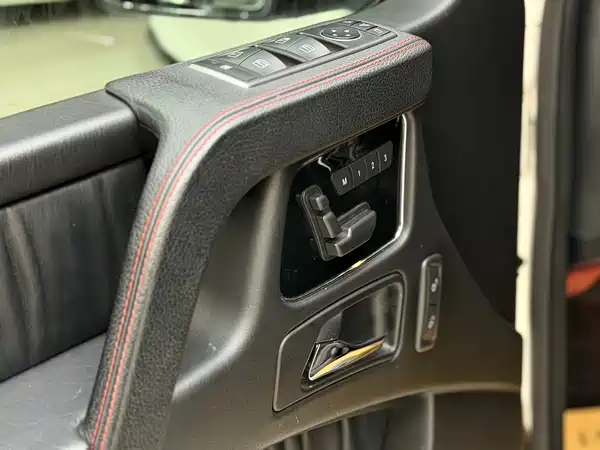 Mercedes-Benz G-Class 2013