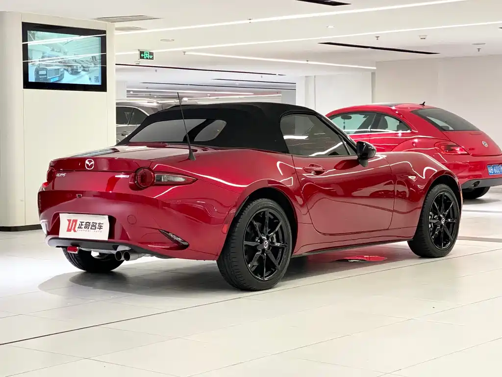 Mazda MX-5 2022 — фото 22