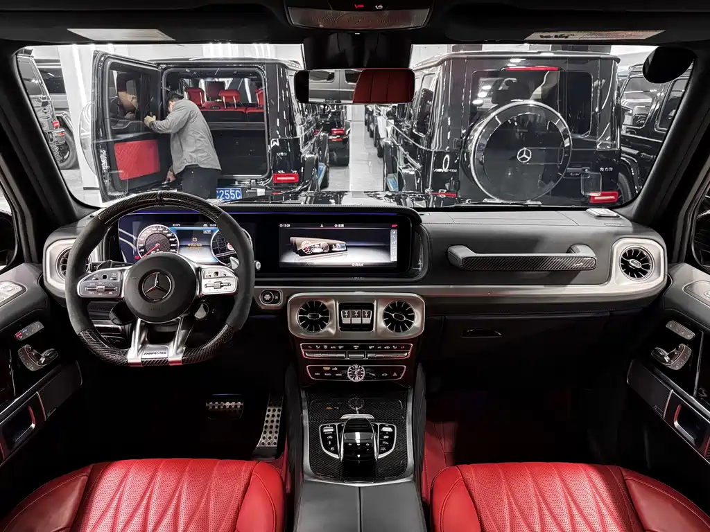 Mercedes-Benz G-Class AMG 2024 — фото 12