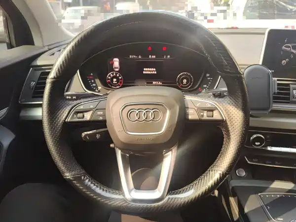 Audi Q5L 2020