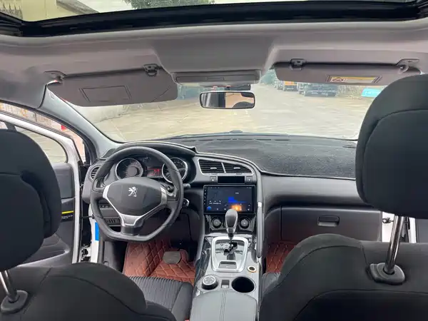 Peugeot 3008 2015