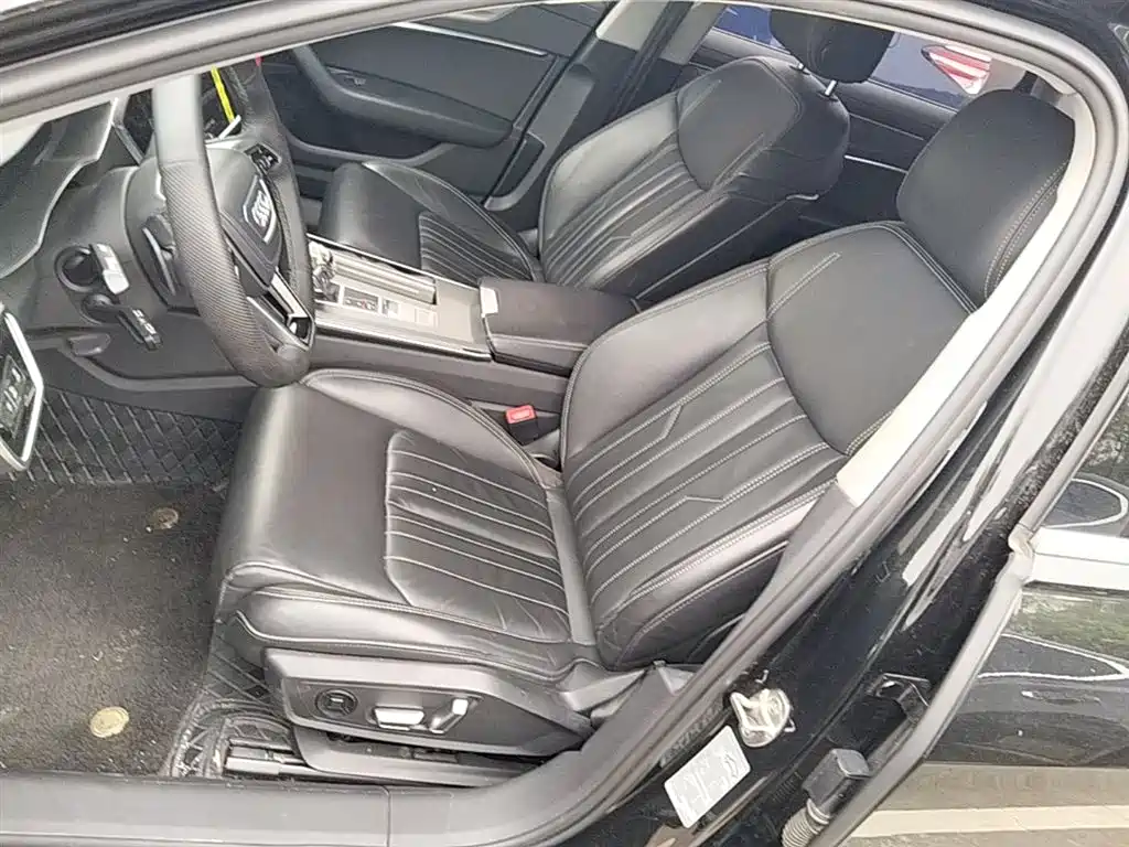 Audi A6L 2023 — фото 15