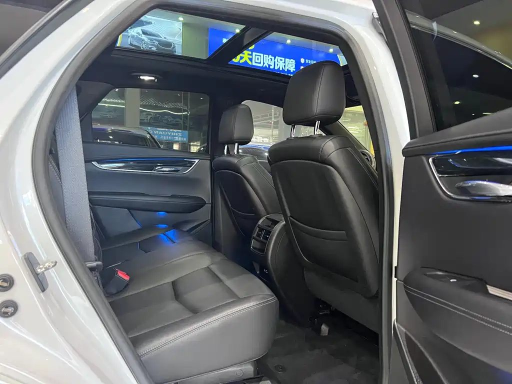 Cadillac XT5 2021 — фото 13