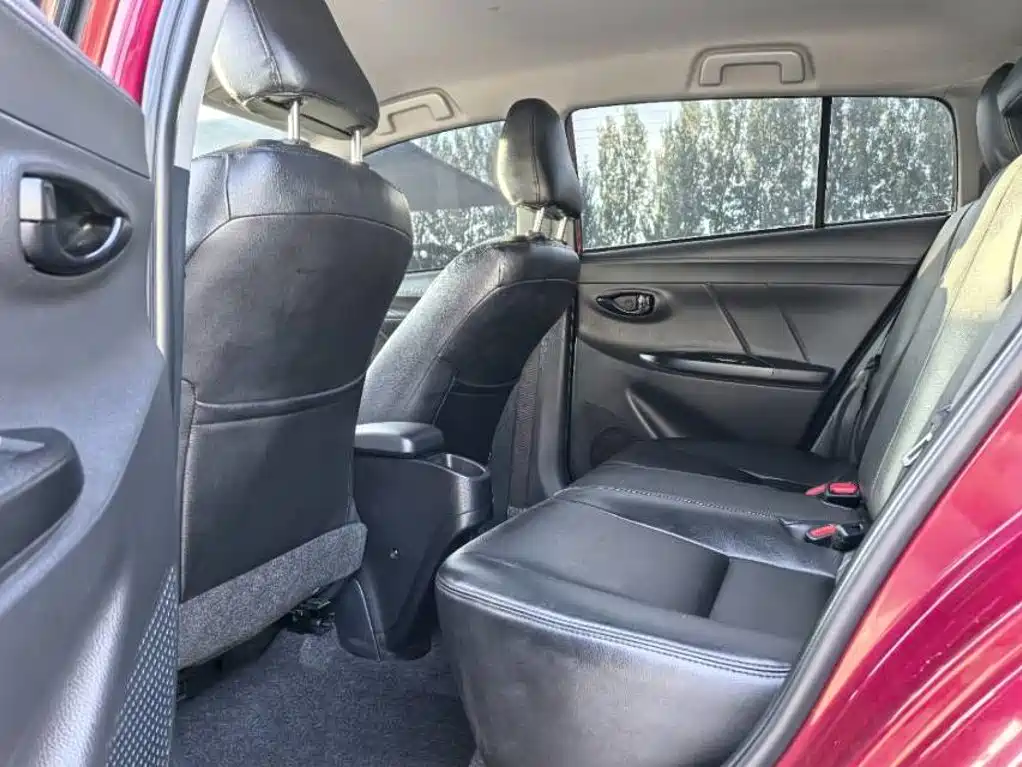 Toyota Yaris L 2022