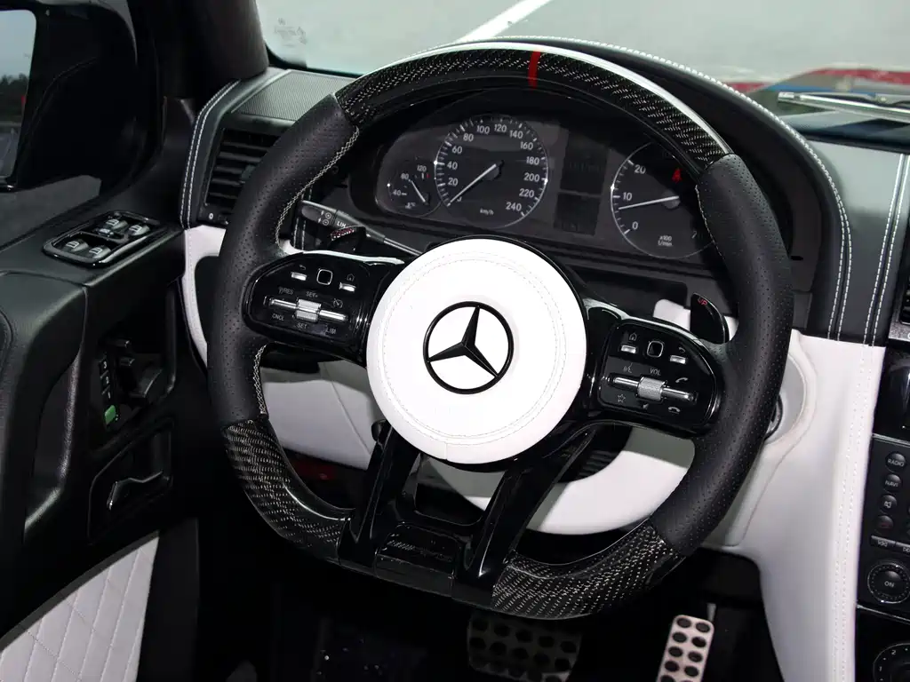 Mercedes-Benz G-Class 2011 — фото 13