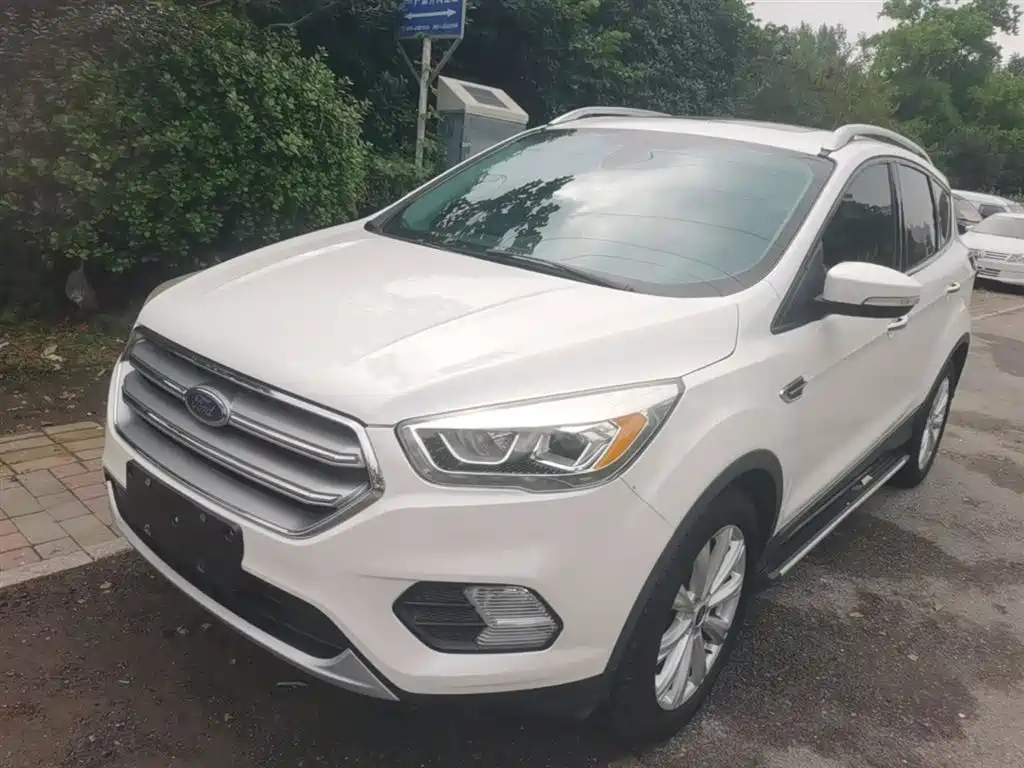 Ford Kuga 2017 — фото 1
