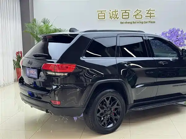 Jeep Grand Cherokee 2015